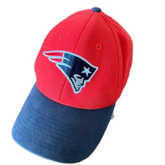 NFL New England Patriots Strap Back One Size Hat - Picture 1 of 3